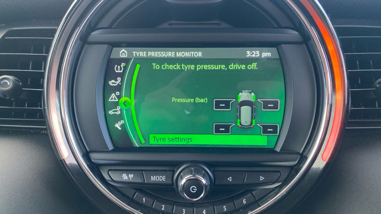 MINI Hatchback 1.5 Cooper Classic II 3dr Petrol Hatchback